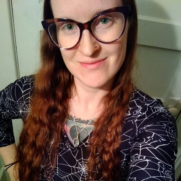 Meet your Posher, Christina - Picture 1 of 1